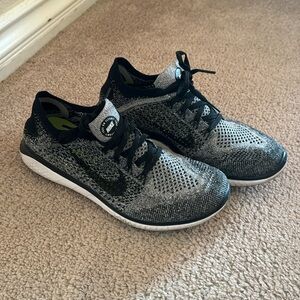 Nike Free Flyknit size 8.5 Black & Grey